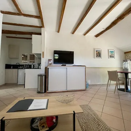 Independent With Swimming Pool