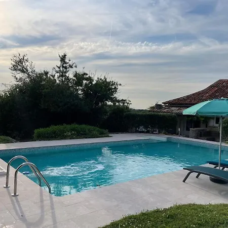Apartman Independent With Swimming Pool